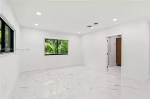 112 E 1st Ct, Miami Beach, FL 33139 - Photo 77