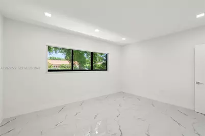 112 E 1st Ct, Miami Beach, FL 33139 - Photo 59