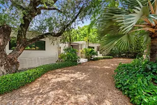 112 E 1st Ct, Miami Beach, FL 33139 - Photo 5