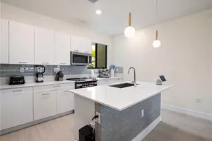 4534 NW 83rd Ave, Doral, FL 33166 - Photo 17