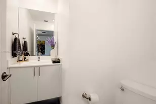 4534 NW 83rd Ave, Doral, FL 33166 - Photo 19
