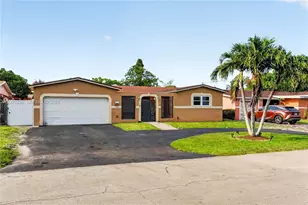 7141 Dilido Blvd, Miramar, FL 33023 - Photo 3