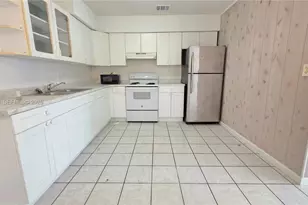 525 NE 132nd Terrace, North Miami, FL 33161 - Photo 9