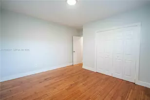 7325 Carlyle Ave, Miami Beach, FL 33141 - Photo 9