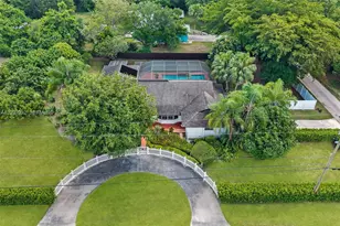 23595 SW 152nd Ave, Homestead, FL 33032 - Photo 3