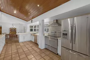 23595 SW 152nd Ave, Homestead, FL 33032 - Photo 9