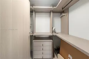 1000 Brickell Plaza, Miami, FL 33131 - Photo 19