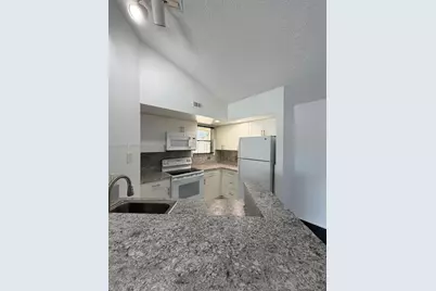 12950 Vista Isles Dr #421, Sunrise, FL 33325 - Photo 13