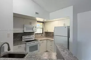 12950 Vista Isles Dr, Sunrise, FL 33325 - Photo 13