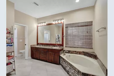 4077 NW 83rd Ln, Coral Springs, FL 33065 - Photo 27