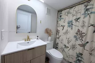 8240 SW 210th St, Cutler Bay, FL 33189 - Photo 7