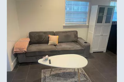 27 NE 49th St, Miami, FL 33137 - Photo 11