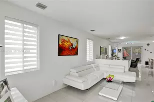 10265 NW 72nd Terrace, Doral, FL 33178 - Photo 5