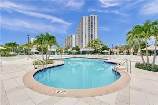 20281 E Country Club Dr, Aventura, FL 33180 - Photo 67
