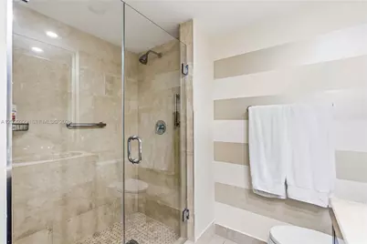 20281 E Country Club Dr #2101, Aventura, FL 33180 - Photo 15
