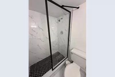 6039 Collins Ave #1236, Miami Beach, FL 33140 - Photo 19