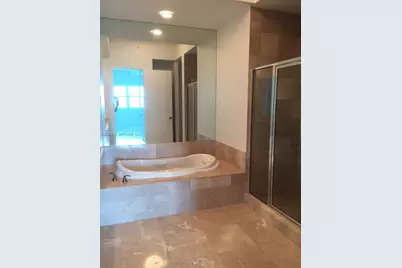 14951 Royal Oaks Ln #2606, North Miami, FL 33181 - Photo 9