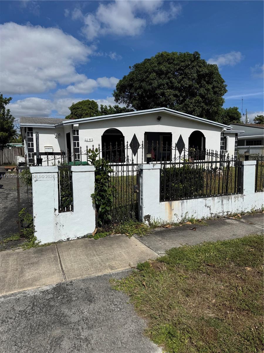 1251 NW 190th St - 1251 NW 190th St, Miami Gardens, FL 33169 Luxury Property | Jose Angel Pina