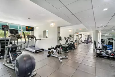 888 Brickell Key Dr #1612, Miami, FL 33131 - Photo 7
