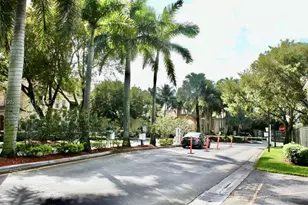 2548 Centergate Dr, Miramar, FL 33025 - Photo 11