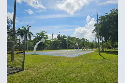 300 NW 84th Ter #300, Miami, FL 33150 - Photo 19