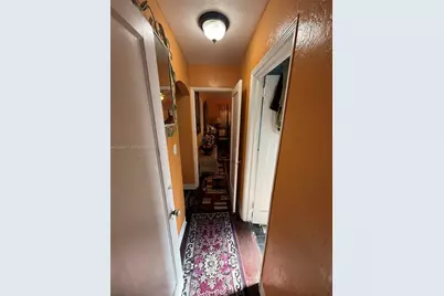 688 SW 7th Ter, Dania Beach, FL 33004 - Photo 27