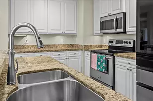 6885 NW 75th Pl, Parkland, FL 33067 - Photo 35