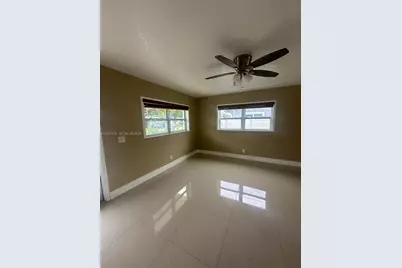4979 SW 4th St, Margate, FL 33068 - Photo 5
