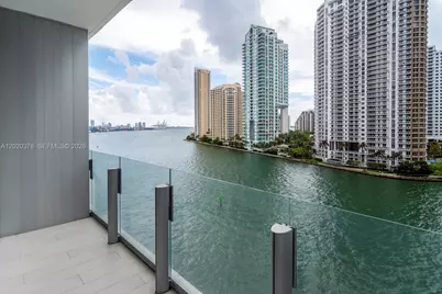 300 Biscayne Boulevard Way #802E, Miami, FL 33131 - Photo 3