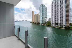 300 Biscayne Blvd Way, Miami, FL 33131 - Photo 3