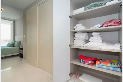 300 Biscayne Boulevard Way #802E, Miami, FL 33131 - Photo 25