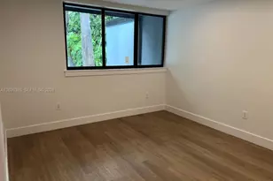 16349 Ravenwood Pl, Miami Lakes, FL 33014 - Photo 5