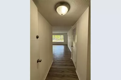 7470 Miami Lakes Dr #B208, Miami Lakes, FL 33014 - Photo 11