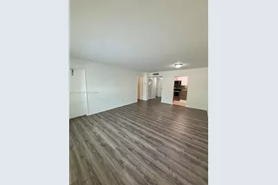 7470 Miami Lakes Dr #B208, Miami Lakes, FL 33014 - Photo 3
