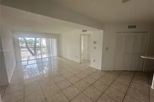 6272 NW 186th St, Hialeah, FL 33015 - Photo 7