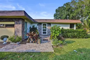6408 NW 72nd Ave, Tamarac, FL 33321 - Photo 17