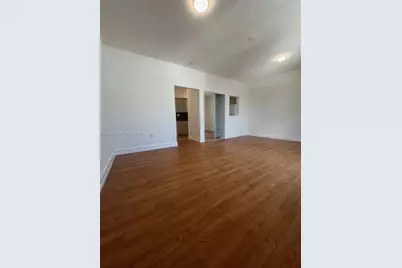 820 Euclid Ave #303, Miami Beach, FL 33139 - Photo 11