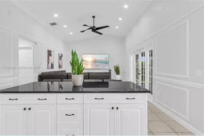 321 NW 193rd Ave, Pembroke Pines, FL 33029 - Photo 23