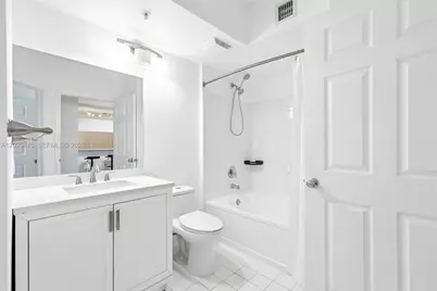 17150 N Bay Rd #2808, Sunny Isles Beach, FL 33160 - Photo 13