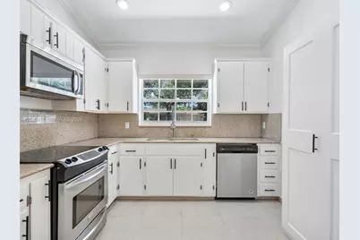 731 Sistina Av #0, Coral Gables, FL 33146 - Photo 3