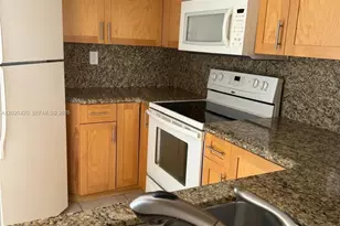 8275 SW 152nd Ave, Miami, FL 33193 - Photo 7