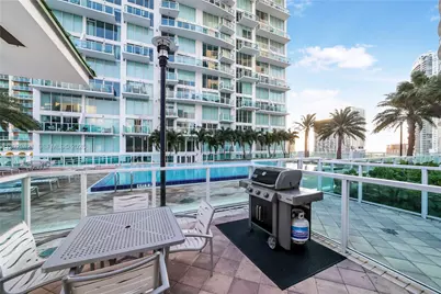 41 SE 5th St #704, Miami, FL 33131 - Photo 39