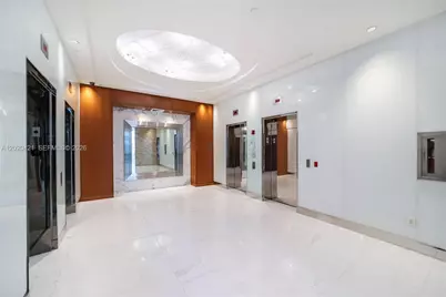 41 SE 5th St #704, Miami, FL 33131 - Photo 31