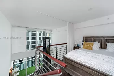 41 SE 5th St #704, Miami, FL 33131 - Photo 13