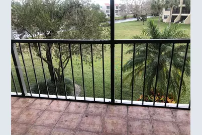 210 Lakeview Dr #207, Weston, FL 33326 - Photo 7