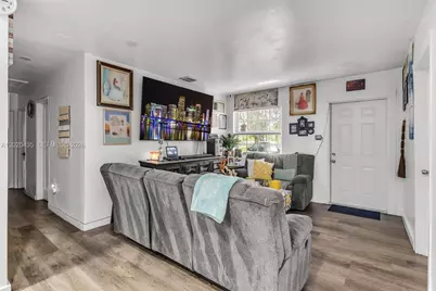 13075 NW 16th Ave, North Miami, FL 33167 - Photo 5