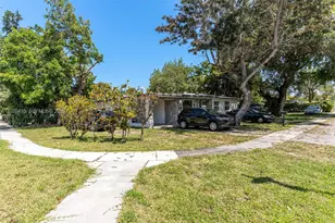13075 NW 16th Ave, North Miami, FL 33167 - Photo 17