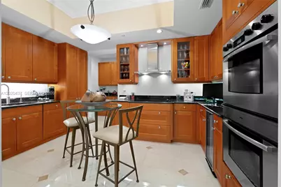 21200 Point Pl #2802, Aventura, FL 33180 - Photo 9