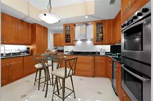 21200 Point Pl, Aventura, FL 33180 - Photo 9