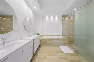 15901 Collins Ave, Sunny Isles Beach, FL 33160 - Photo 21